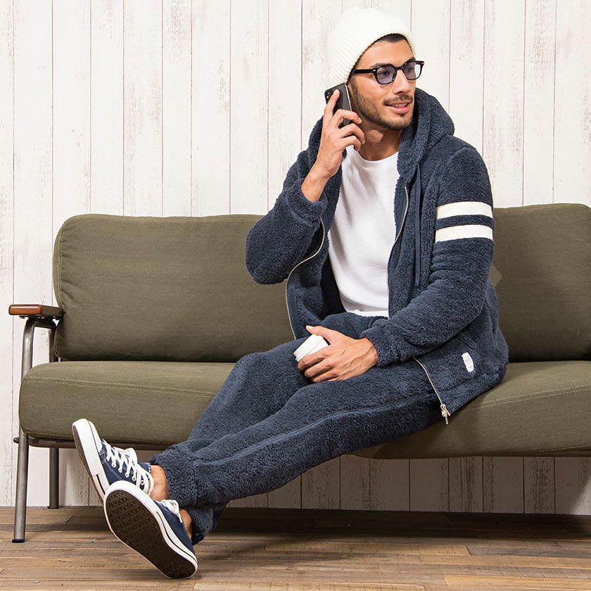 CavariA(キャバリア)ライン入りボアセットアップ(パーカー&パンツ2点