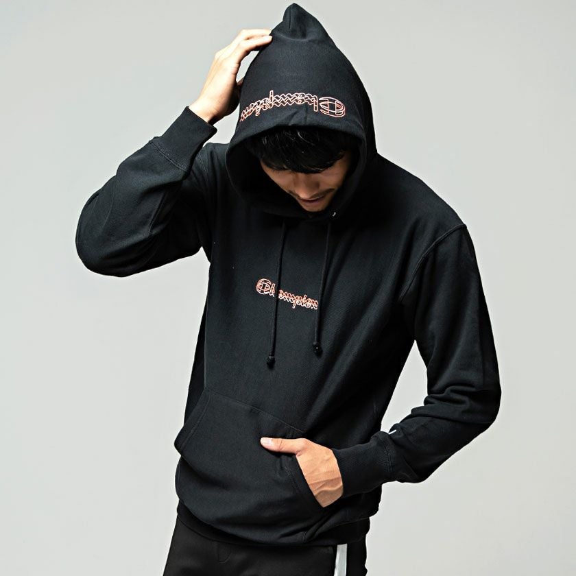 パーカー メンズ Champion(チャンピオン)ロゴ刺繍入りプルオーバー