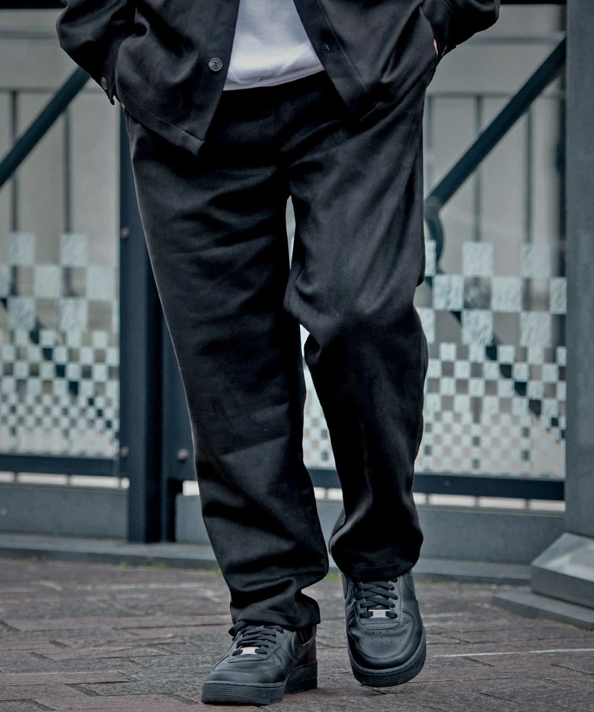  CavariA(キャバリア)フェイクスウェードワイドテーパードパンツ/全2色