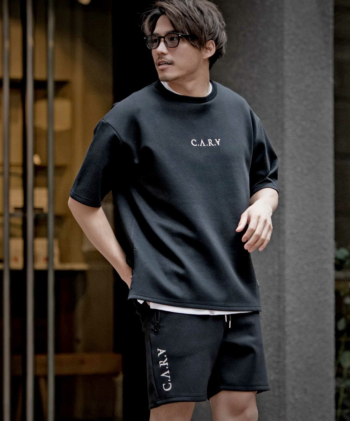  C.V.R.A(シーブイアールエー)別注ロゴ刺繍入り半袖Tシャツ×止水ジップショーツセットアップ/全2色