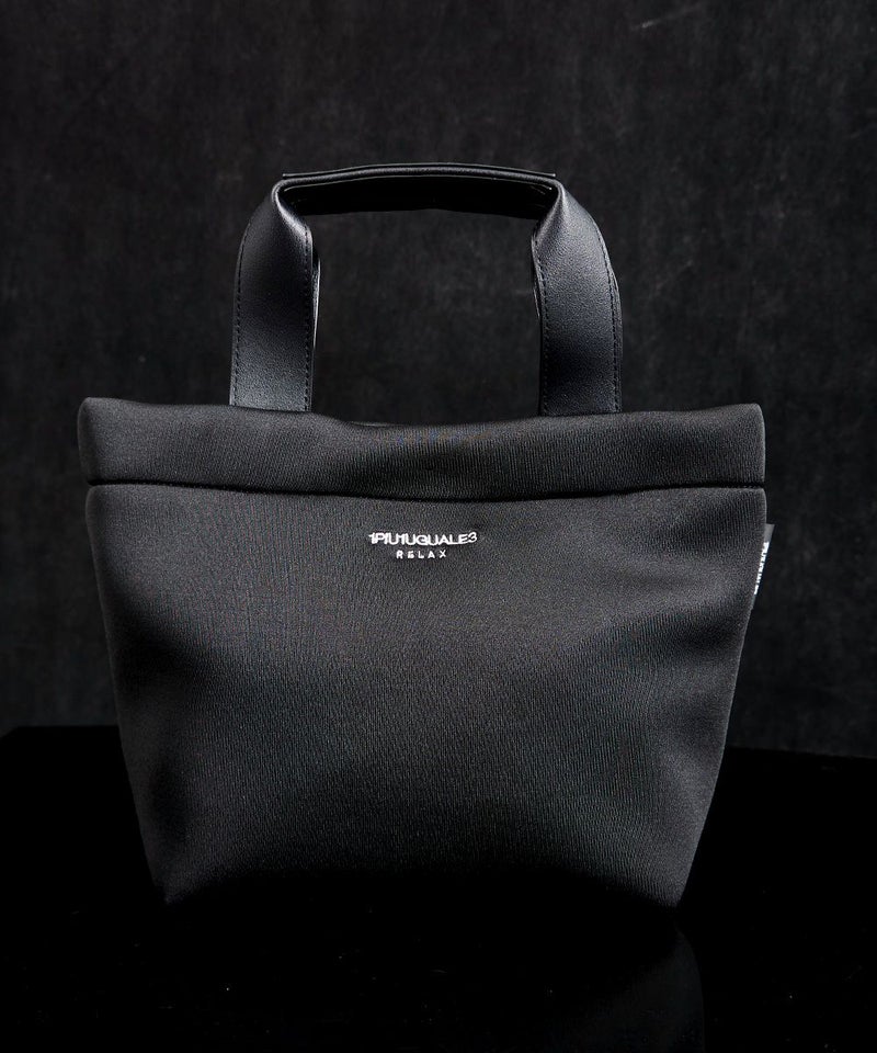 1PIU1UGUALE3(ウノ ピゥ ウノ ウグァーレ トレ リラックス)PUNCH LATCH BAG/全1色