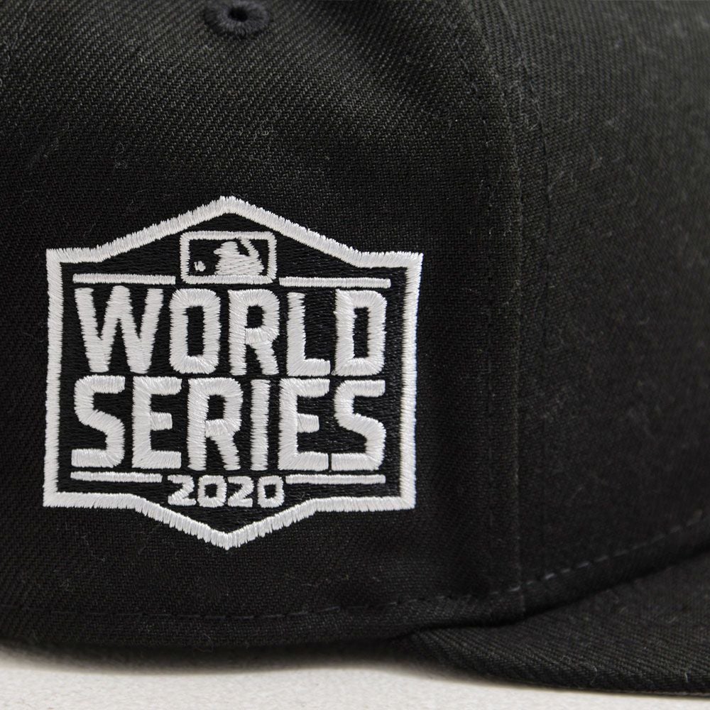 NEW ERA(ニューエラ)別注海外限定モデル 逆さロゴ 9FIFTY SNAPBACK