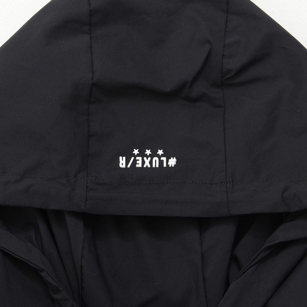 LUXE／R(ラグジュ)撥水加工ストレッチナイロン布帛切替止水ジップ