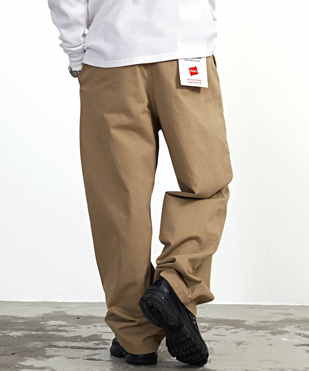 Hanes(ヘインズ)ワイドフィットノータックチノパンツ/全3色