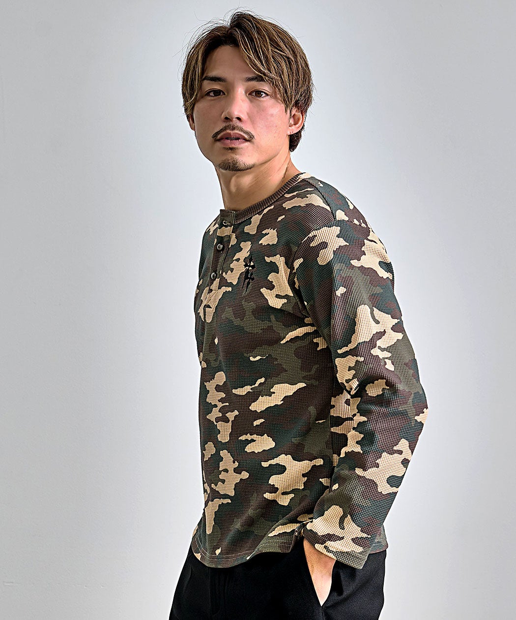 Bitter select(ビターセレクト)ワンポイント刺繍迷彩ワッフルヘンリー