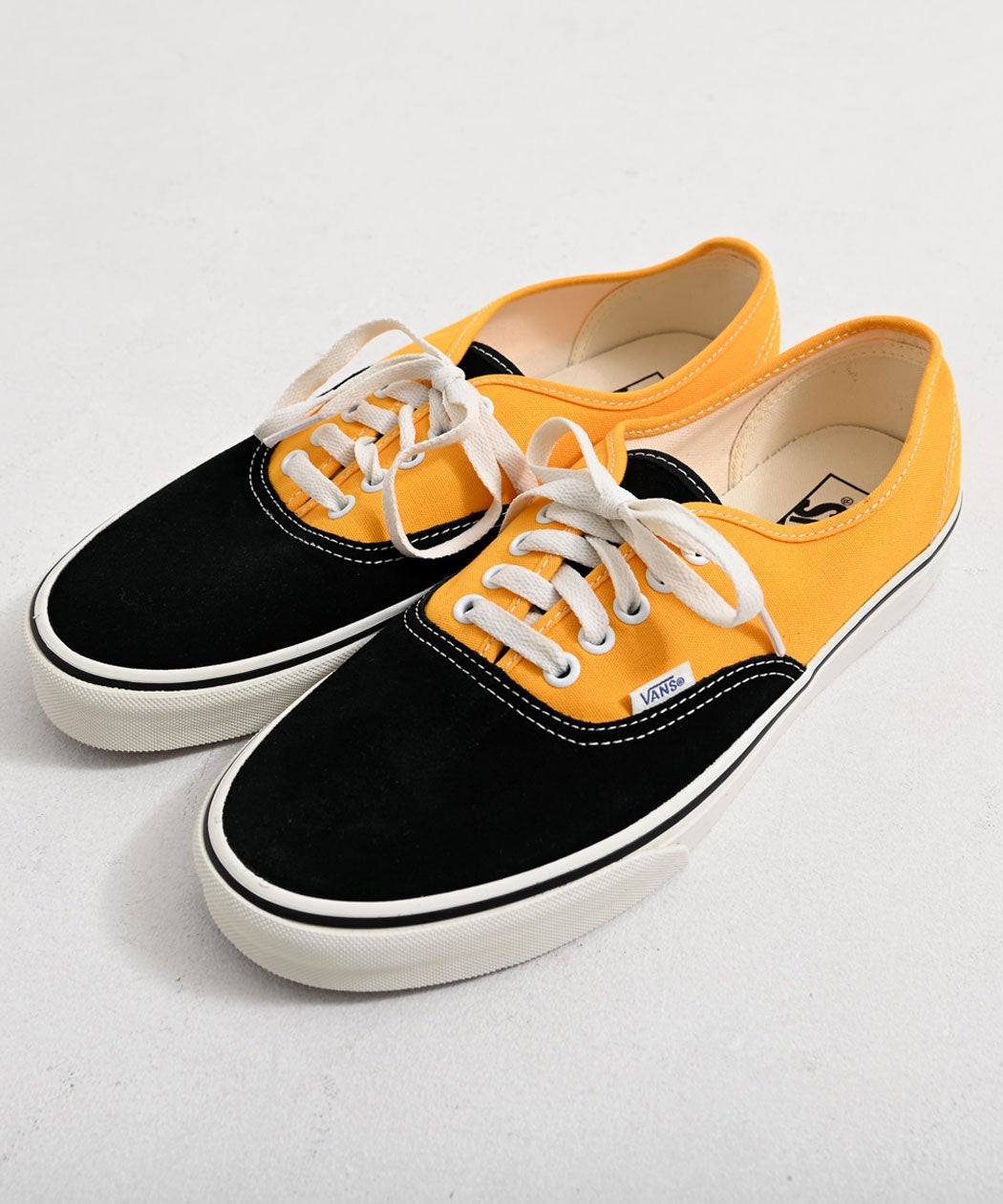 VANS【バンズ】Authentic PRIMARY MULTI
