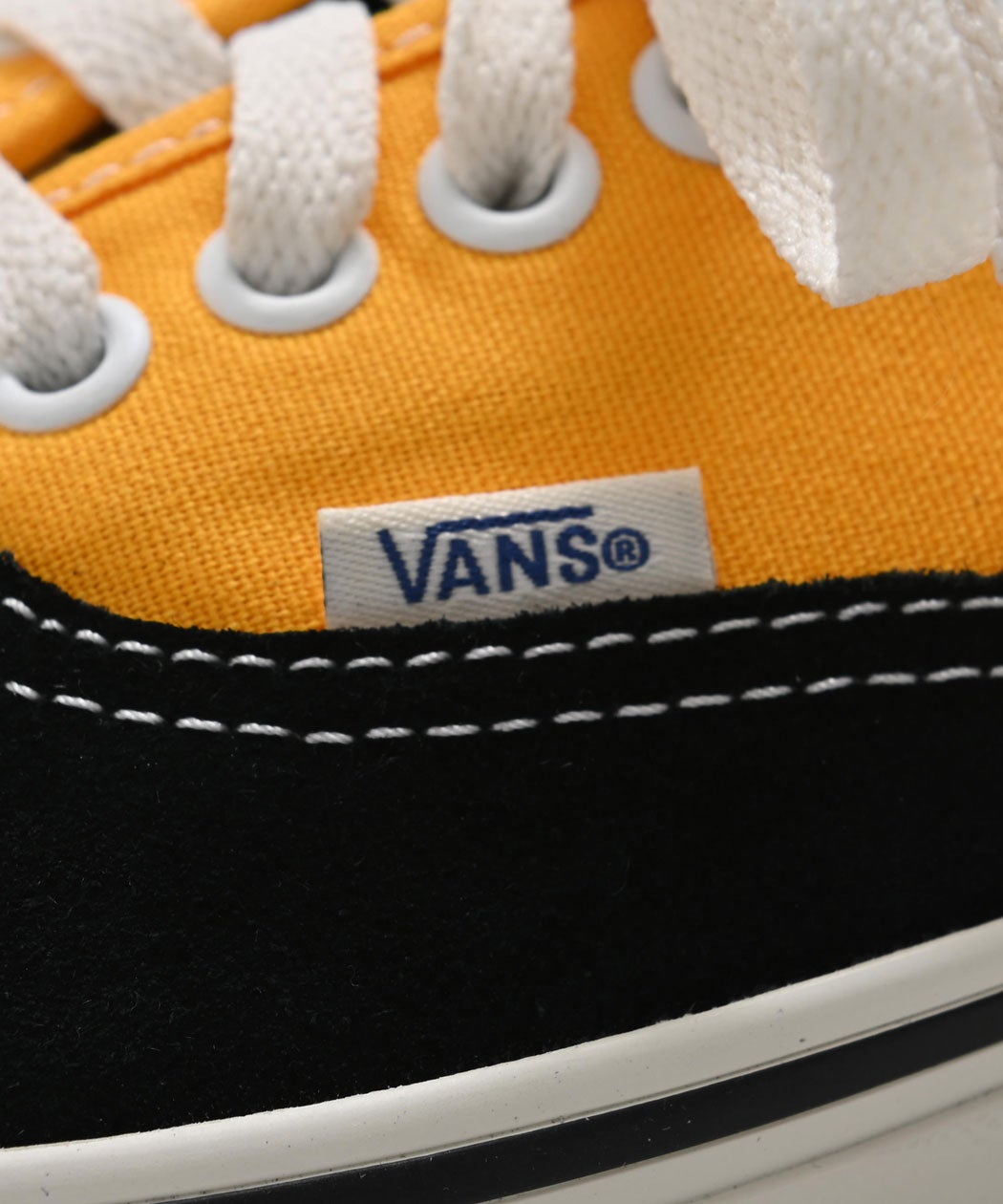 VANS【バンズ】Authentic PRIMARY MULTI
