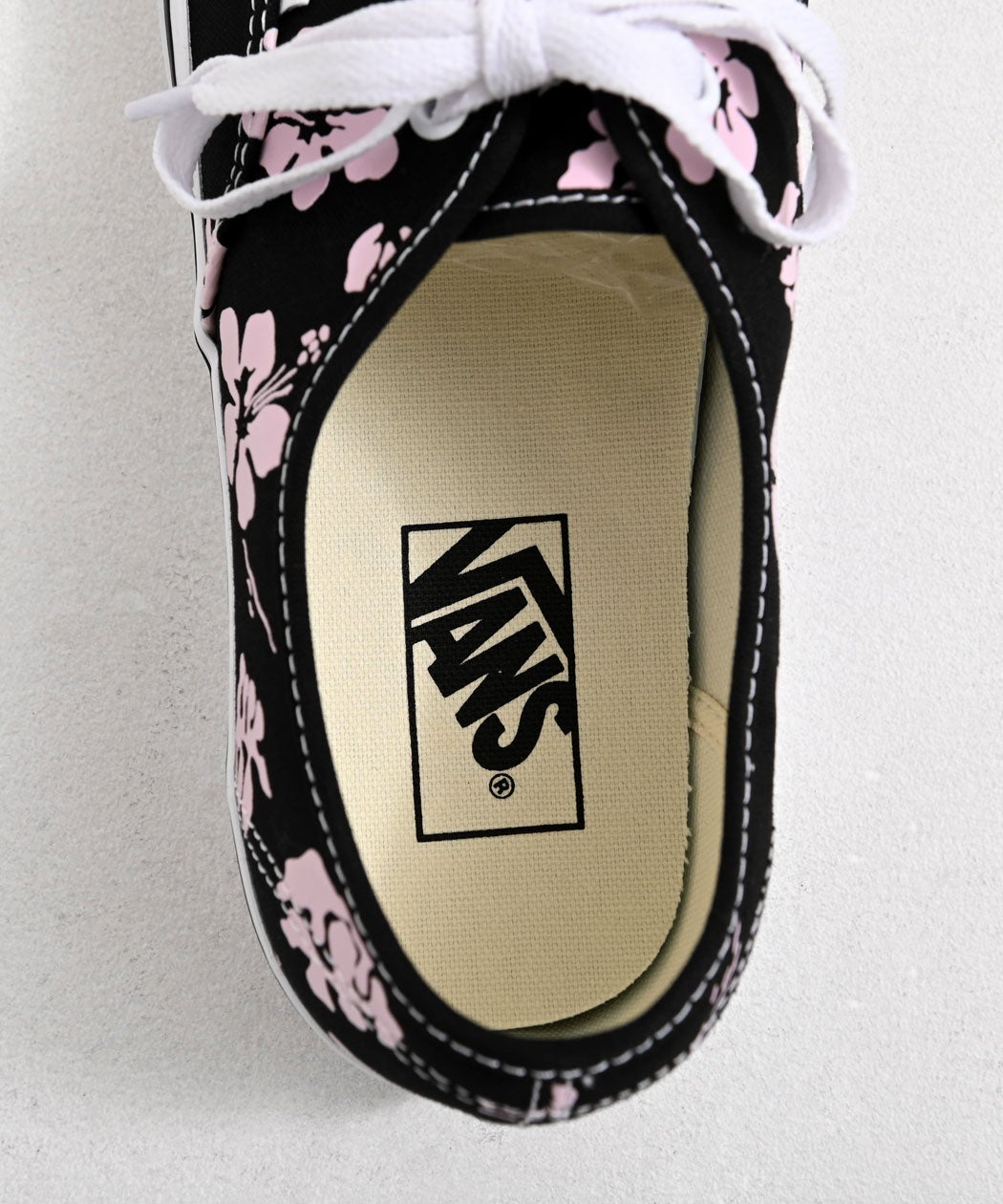 VANS【バンズ】Authentic Archive BLACK/PINK