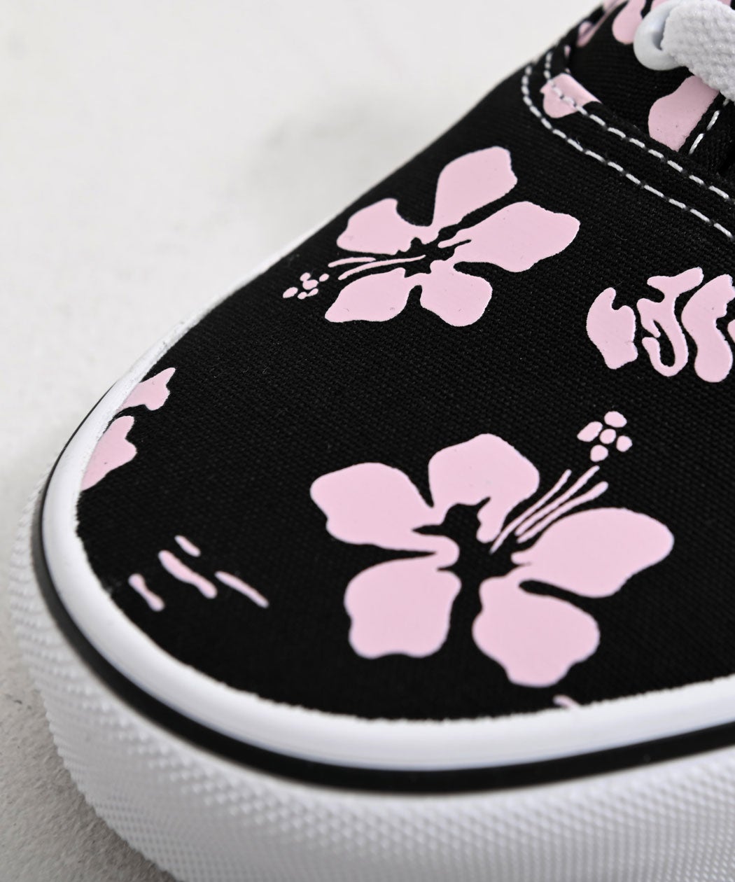 VANS【バンズ】Authentic Archive BLACK/PINK