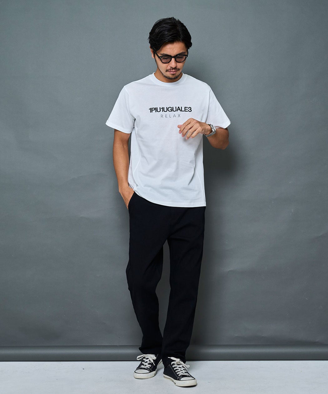 1PIU1UGUALE3(ウノ ピゥ ウノ ウグァーレ トレ)RELAX REVERSE PRINT T