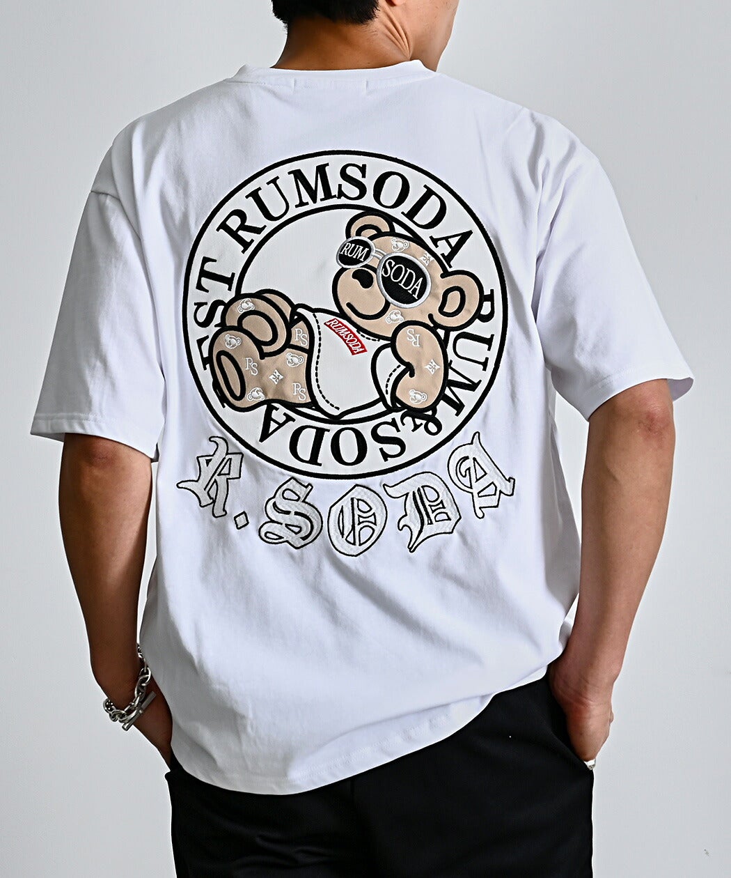 RUMSODA(ラムソーダ)天竺ツイルアップリケ刺繍セミIGクルー半袖Tシャツ