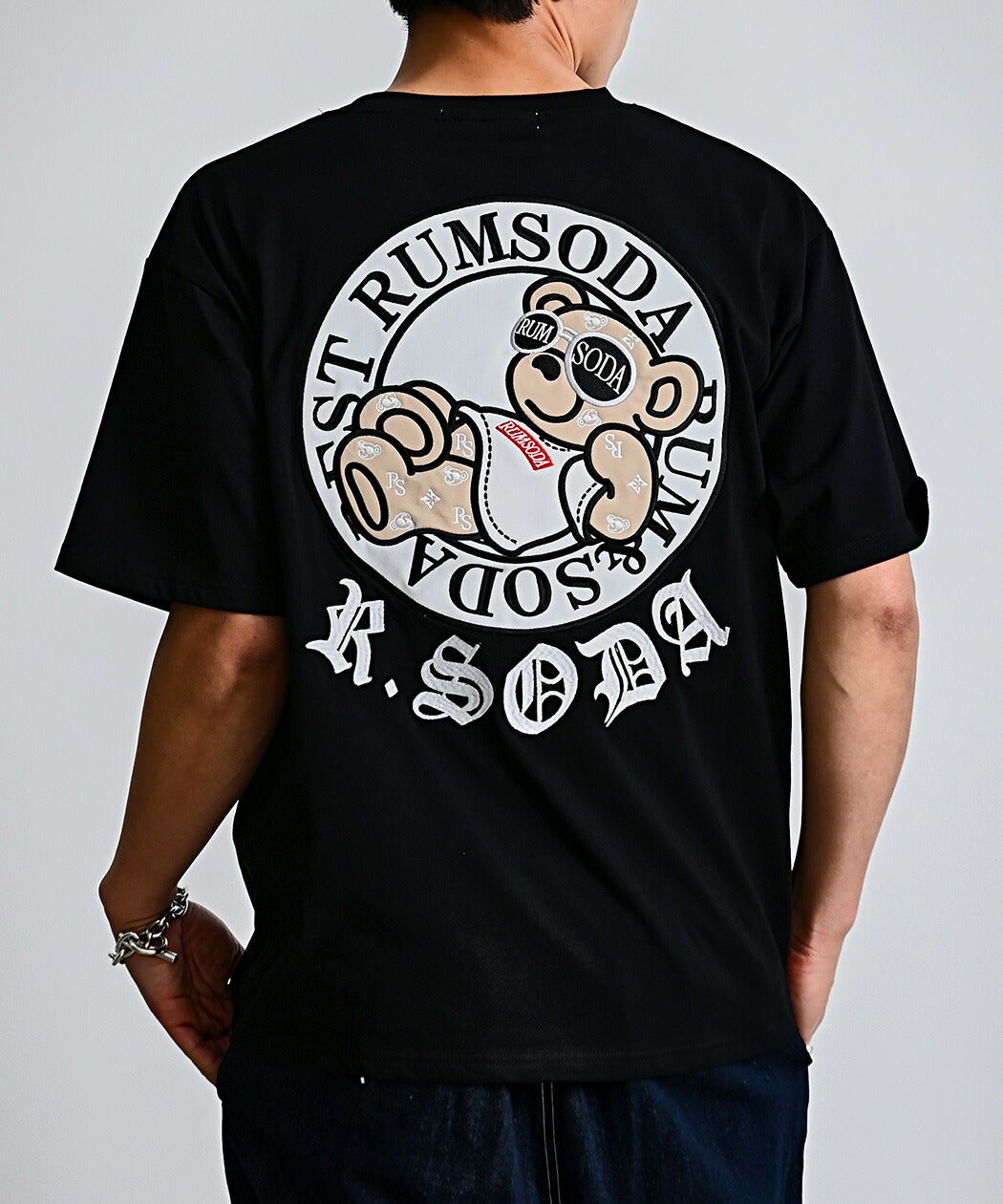RUMSODA(ラムソーダ)天竺ツイルアップリケ刺繍セミIGクルー半袖Tシャツ